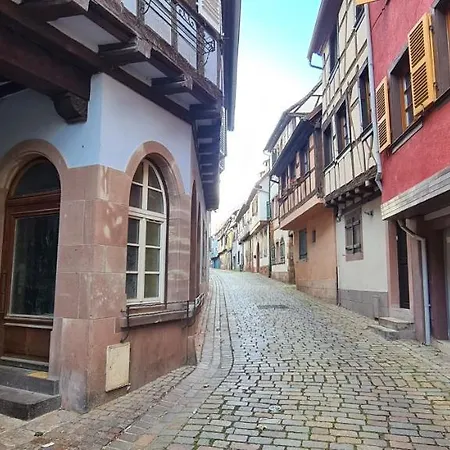 Spacieux - Coeur Historique De La Apartment Barr